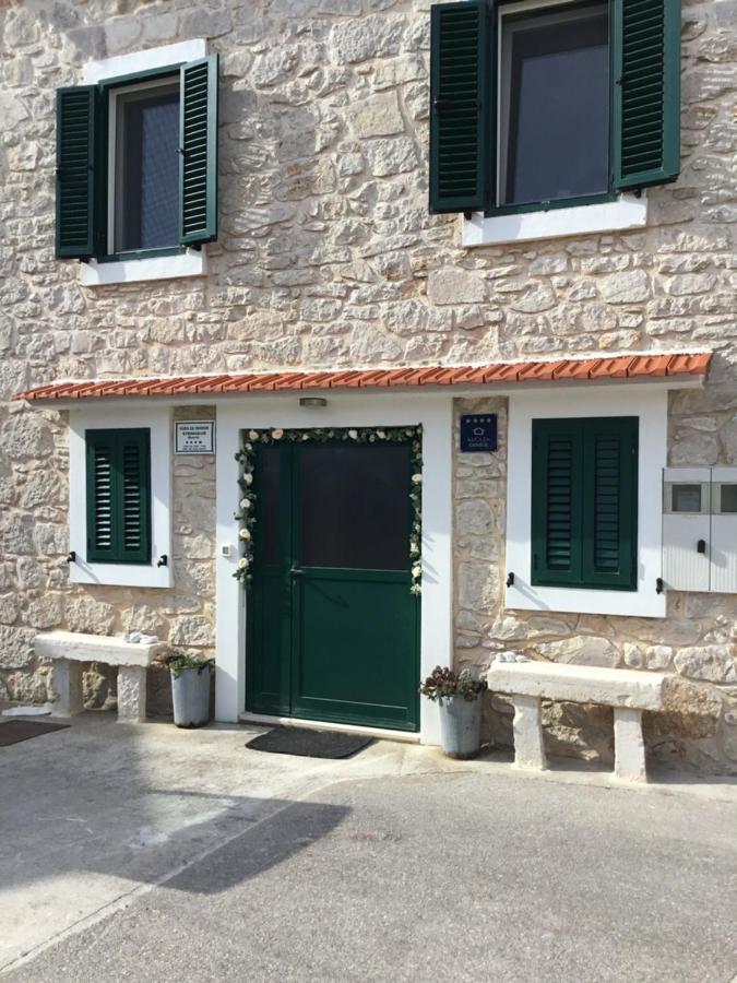 Stein Haus Villa Pirovac Eksteriør billede